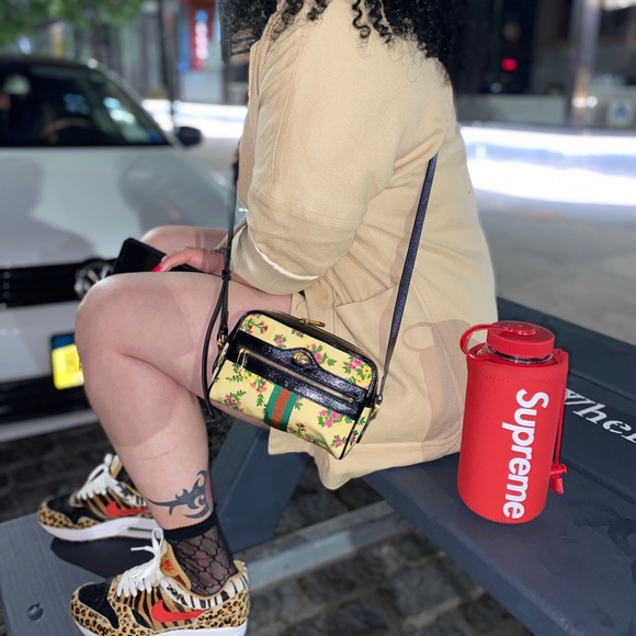 Meet your Posher, Kennya - Picture 8 of 13